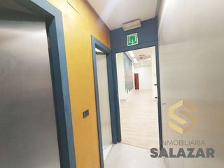Local comercial en alquiler en San Pedro de Deusto-La Ribera en Bilbao