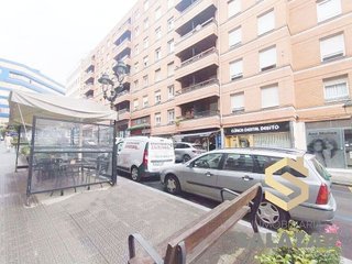 Local comercial en alquiler en San Pedro de Deusto-La Ribera en Bilbao