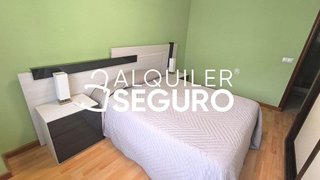 Piso en alquiler en Tres Huertas - El Torrejón - El Cerezo en Sevilla