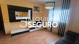 Piso en alquiler en Tres Huertas - El Torrejón - El Cerezo en Sevilla