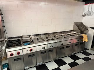 Local comercial en venta en La Carihuela en Torremolinos