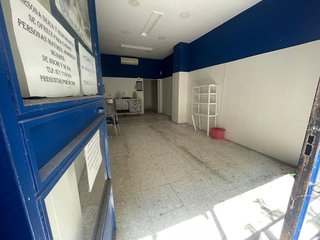 Local comercial en alquiler en La Caleta - La Viña en Cádiz
