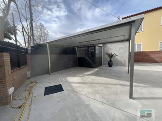 Chalet en alquiler en Montmar en Castelldefels