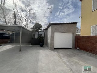 Chalet en alquiler en Montmar en Castelldefels