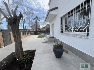 Chalet en alquiler en Montmar en Castelldefels