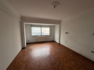 Piso en venta en Zona Ultramar en Ferrol