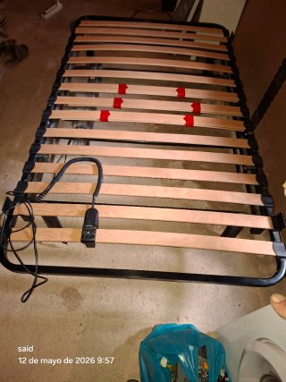 Cama articulada metálica madera motor movimiento