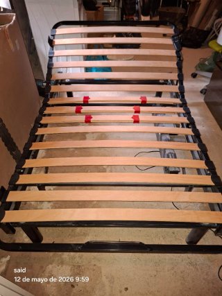 Cama articulada metálica madera motor movimiento