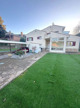 Chalet en venta en Valdeaveruelo