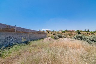 Terreno en venta en Zubia (La)