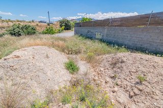 Terreno en venta en Zubia (La)