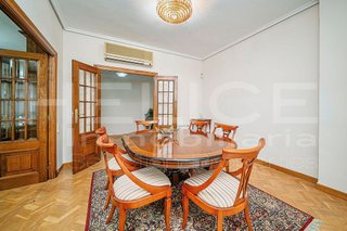 Piso en alquiler en El Pla del Remei en Valencia
