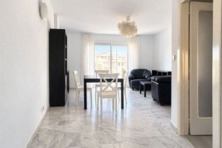 Piso en venta en La Carihuela en Torremolinos
