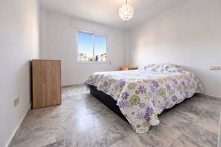 Piso en venta en La Carihuela en Torremolinos