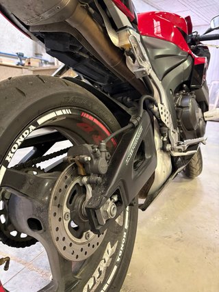 Honda CBR 600 RR Sportbike Roja/Gris