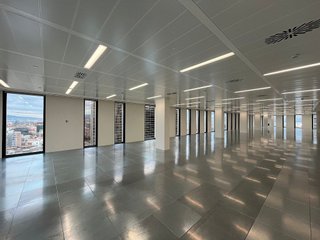 Oficina en alquiler en El Parc i la Llacuna del Poblenou en Barcelona