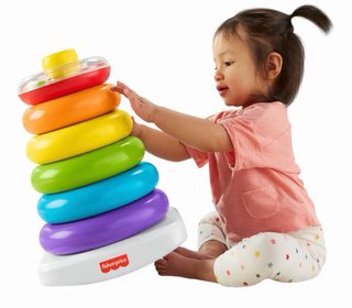 Aros apilables Fisher-Price colores.