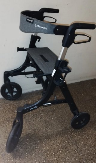 Andador PlayCare R1 plegable con asiento