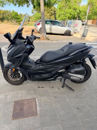 Honda Forza 125 Negra/Gris