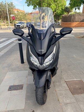 Honda Forza 125 Negra/Gris