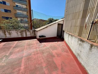 Local comercial en alquiler en Montigalà -Sant Crist en Badalona