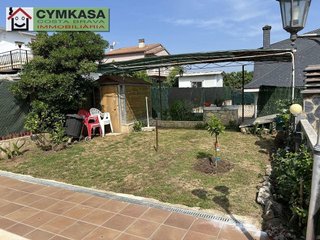 Casa en venta en Residencial Park en Maçanet de la Selva