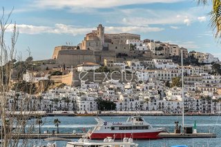 Piso en alquiler en Marina Botafoc - Platja de Talamanca en Ibiza/Eivissa