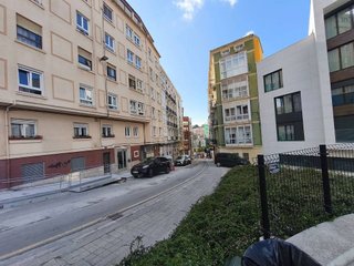 Local comercial en alquiler en Numancia - San Fernando en Santander
