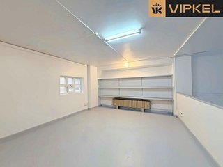 Local comercial en alquiler en Carballo