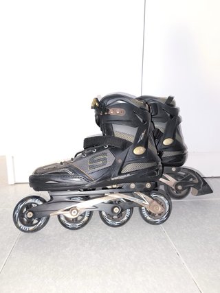 Patines en línea negros-44