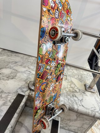 Skateboard, patinete como nuevo