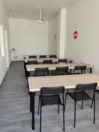 Local comercial en alquiler en La Luz - El Torcal en Málaga