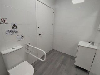 Local comercial en alquiler en La Luz - El Torcal en Málaga