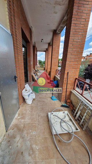 Local comercial en alquiler en Los Olivos - Los Ángeles - Perales del río en Getafe