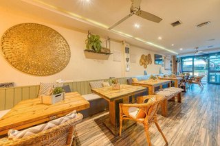 Local comercial en venta en Nueva Alcántara en Marbella