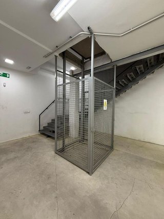 Local comercial en alquiler en Santa Cruz - Industria - Polígono Campollano en Albacete