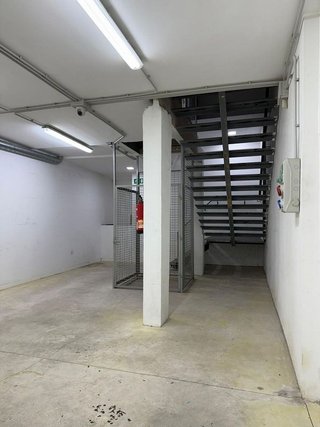 Local comercial en alquiler en Santa Cruz - Industria - Polígono Campollano en Albacete