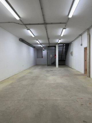 Local comercial en alquiler en Santa Cruz - Industria - Polígono Campollano en Albacete