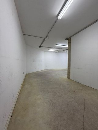 Local comercial en alquiler en Santa Cruz - Industria - Polígono Campollano en Albacete