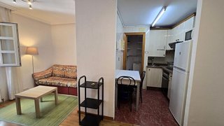 Piso en alquiler en El Llano en Gijón