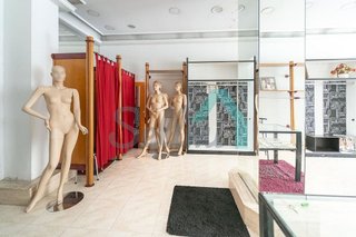 Local comercial en alquiler en Campo San Francisco - Plaza de América en Oviedo
