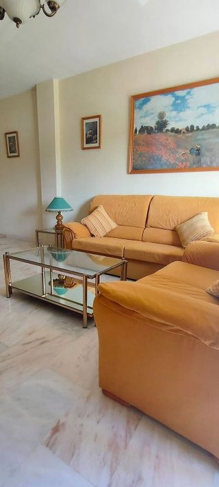 Piso en alquiler en Colores - Entreparques en Sevilla