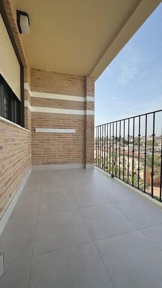 Piso en alquiler en Zona Avenida al Vedat en Torrent