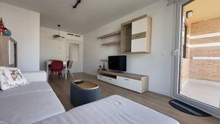 Piso en alquiler en Zona Avenida al Vedat en Torrent