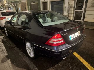 Mercedes-Benz Clase C 2004