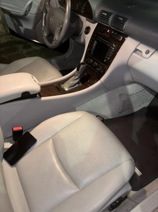 Mercedes-Benz Clase C 2004