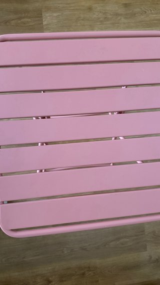 Mesa plegable rosa metal