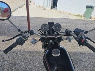 Suzuki 250 Naked Negra