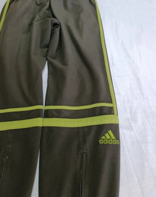 Pantalón Adidas Challenger Verde Oliva