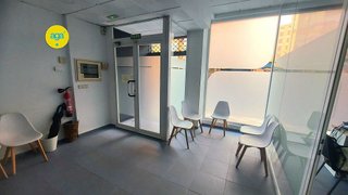 Local comercial en venta en Avda de Madrid - Pº de la Estación en Jaén